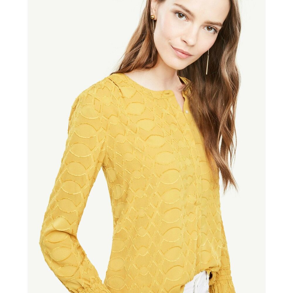 Ann Taylor Womens Blouse Sz Large Petite Geo Flounce Cuff Popover Aztec Gold NEW